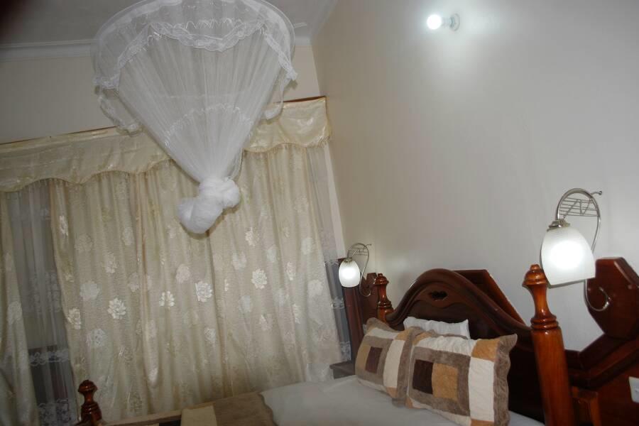 Palm World Hotels 음바라라 외부 사진